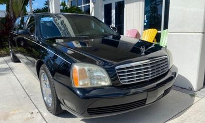 2002 Cadillac Limousine Base