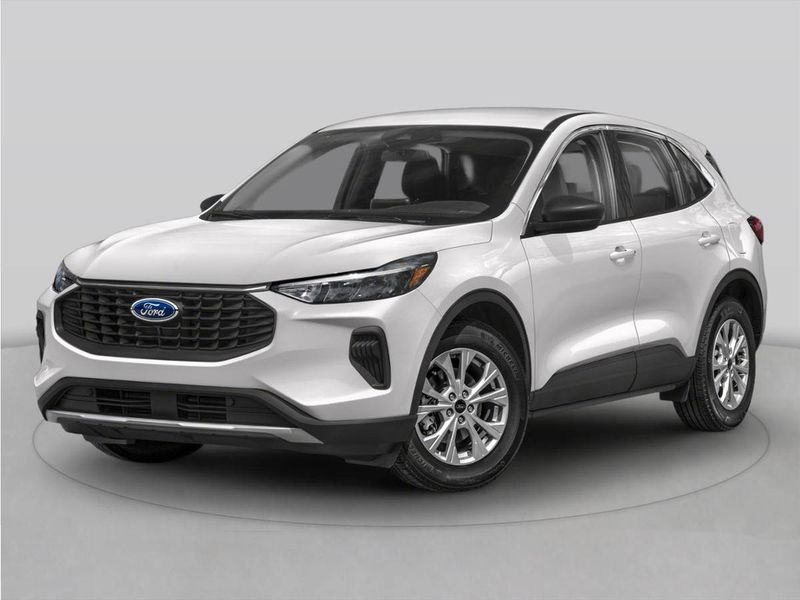 2025 Ford Escape — a typically priced live listing