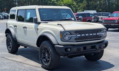 2026 Ford Bronco Badlands