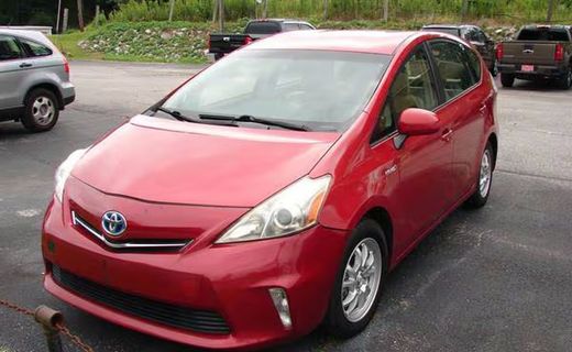 2014 Toyota Prius V TWO