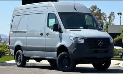 2025 Mercedes-Benz Sprinter 907 VS30