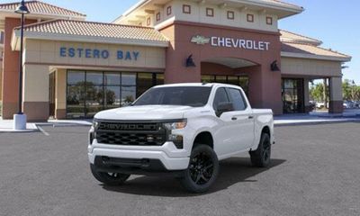 2023 Chevrolet Silverado Custom