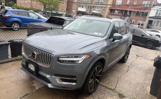 2023 Volvo XC90 Plus Bright