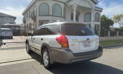 2005 Subaru Outback 2 5I