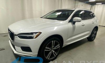 2021 Volvo XC60 Momentum
