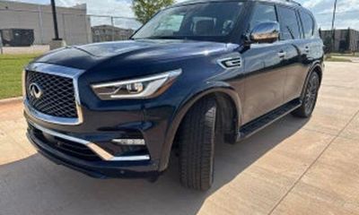 2023 Infiniti QX80 Premium