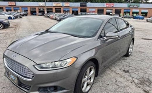 2013 Ford Fusion SE