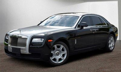 2014 Rolls-Royce Ghost Sedan