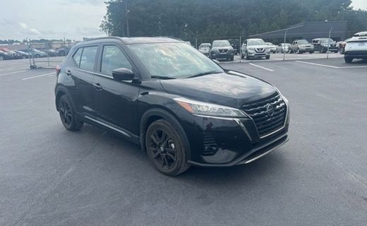2021 Nissan Kicks SR