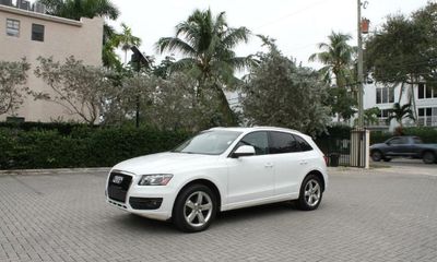 2010 Audi Q5 Premium Plus