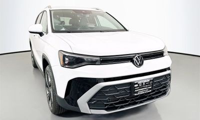 2026 Volkswagen Taos 4Motion SE