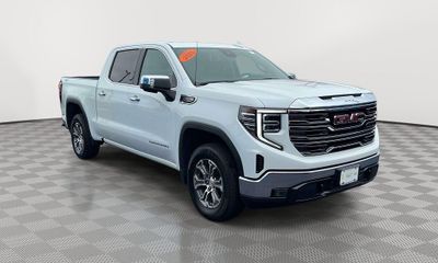 2025 GMC Sierra SLT