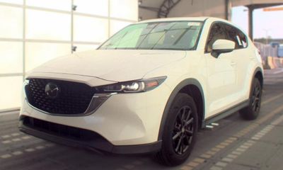 2022 Mazda CX-5 Premium Package