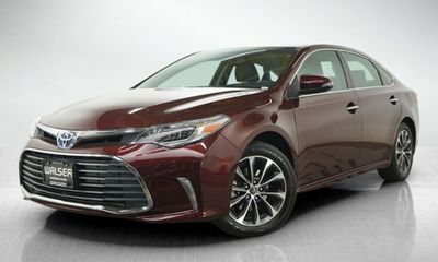 2016 Toyota Avalon Hybrid