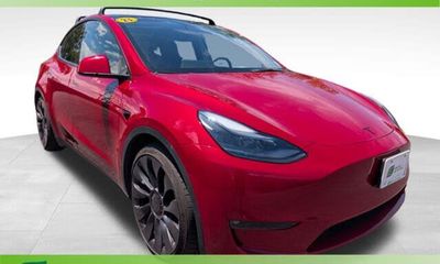 2023 Tesla Model Y Performance