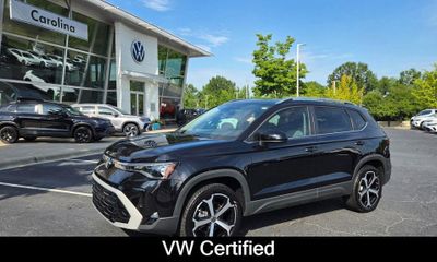 2025 Volkswagen Taos 4MOTION SEL