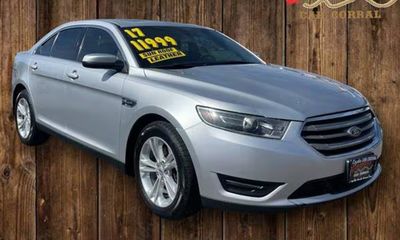 2017 Ford Taurus SEL