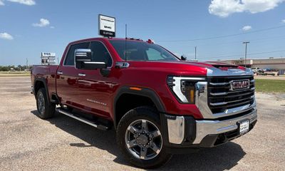 2026 GMC Sierra HD SLT