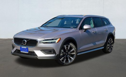 2026 Volvo V60CC Ultra