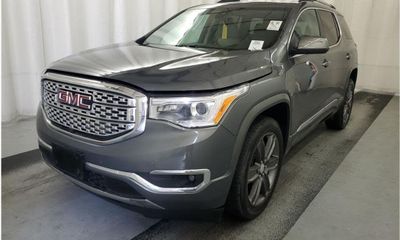 2017 GMC Acadia Denali