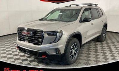 2025 GMC Acadia AT4