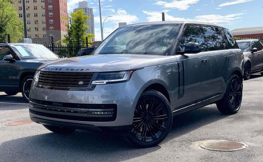 2026 Land Rover Range SE