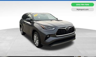 2025 Toyota Highlander Platinum