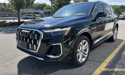 2025 Audi Q7 Quattro Premium Plus