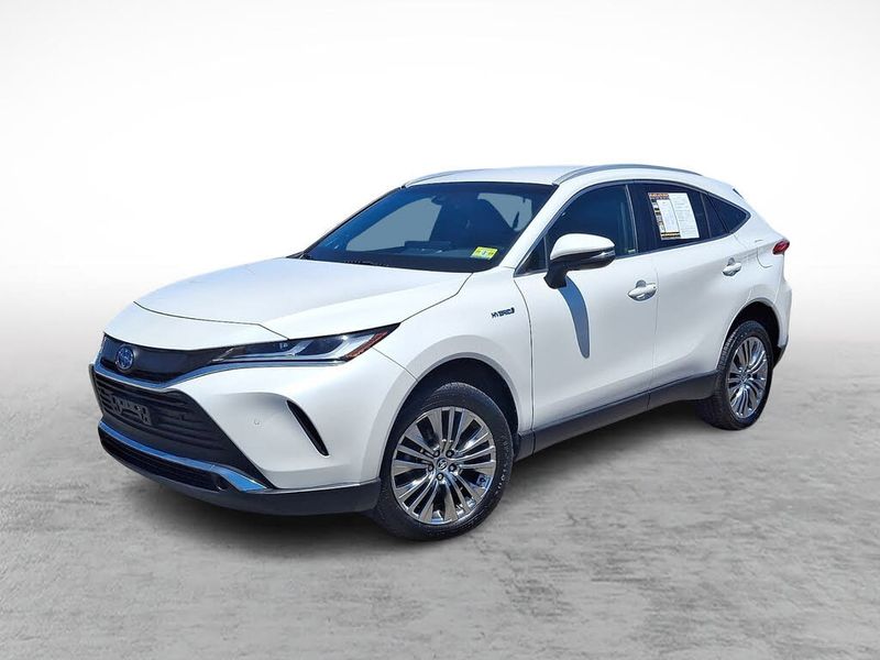 2021 Toyota Venza — a typically priced live listing