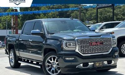 2017 GMC Sierra Denali