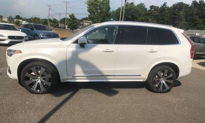 2023 Volvo XC90 Ultimate Bright