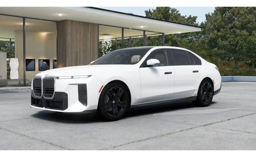 2027 BMW 740i