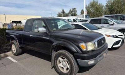 2003 Toyota Tacoma Deluxe