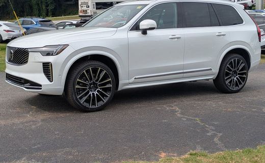 2026 Volvo XC90 Plus Bright