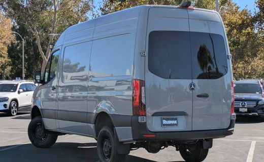 2025 Mercedes-Benz Sprinter 907
