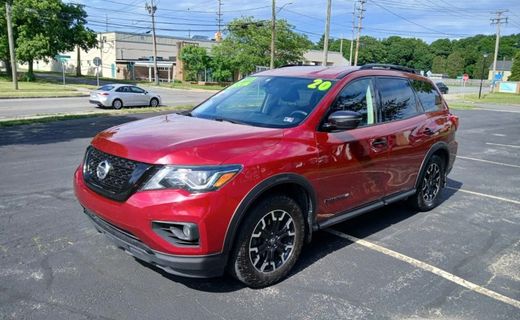 2020 Nissan Pathfinder SV