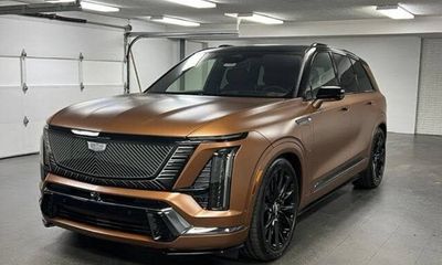 2027 Cadillac Vistiq Platinum