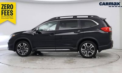 2023 Subaru Ascent Limited 7 ES