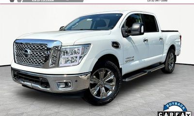 2017 Nissan Titan SV