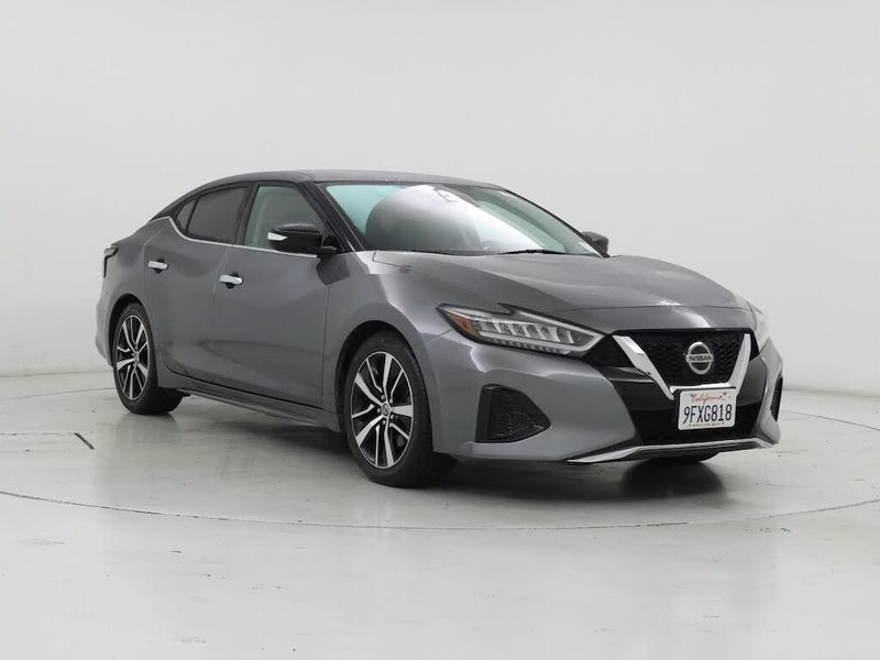 2022 Nissan Maxima — a typically priced live listing