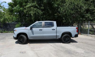 2024 Chevrolet Silverado Trail Boss LT