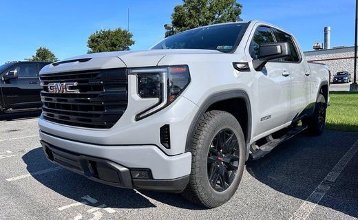 2024 GMC Sierra Elevation