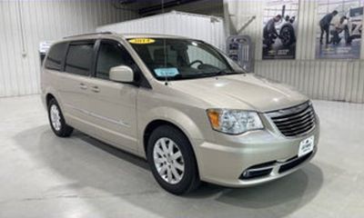 2014 Chrysler Town AND Country Touring