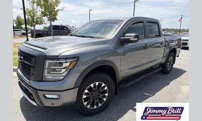 2023 Nissan Titan