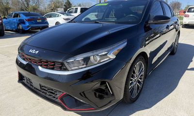2022 Kia Forte GT Line