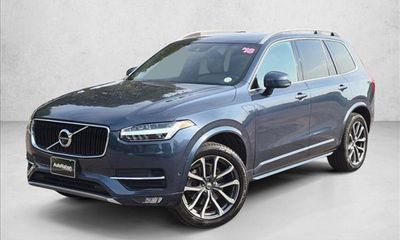 2018 Volvo XC90 Momentum