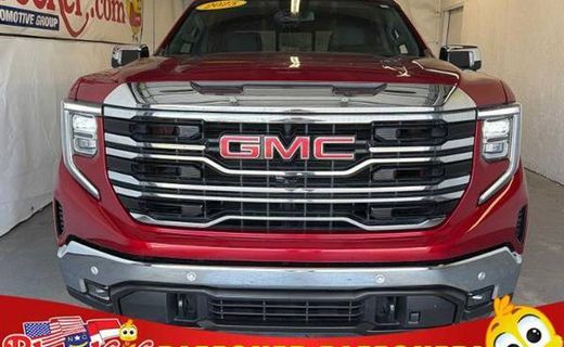 2025 GMC Sierra SLT