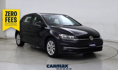 2019 Volkswagen Golf S SE