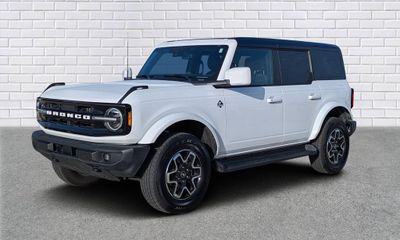 2025 Ford Bronco Outer Banks
