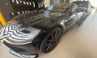 2022 Aston Martin Vantage Roadster